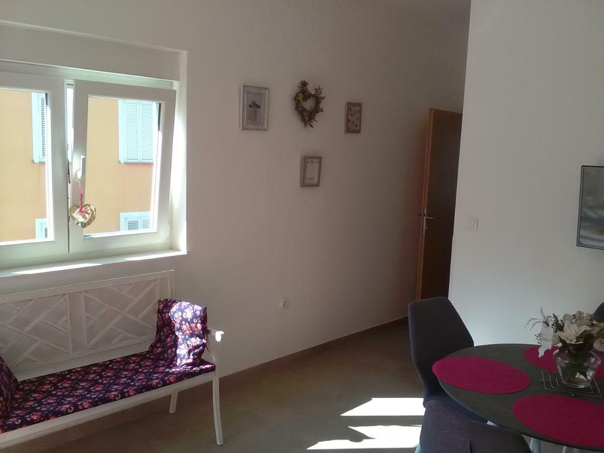 Podvrsina1A Rosa Villa Preko Exterior photo
