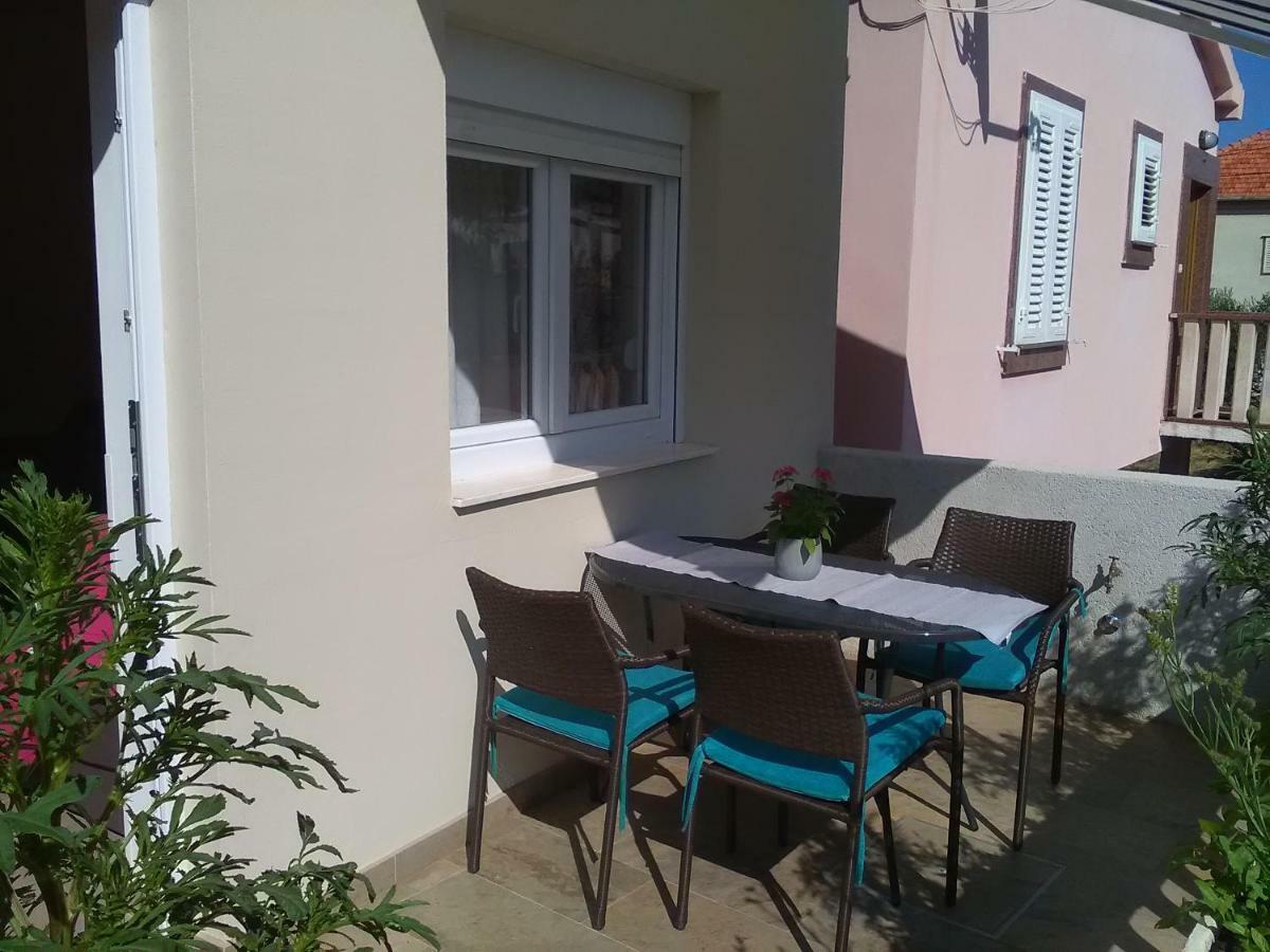 Podvrsina1A Rosa Villa Preko Exterior photo